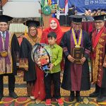 Bupati Zukri Resmi Sandang Gelar Magister Manajemen Dari Universitas Lancang Kuning